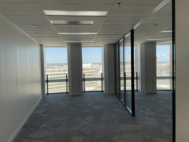 Office in Lyon to rent - Interior Photo - Image 3 of 13