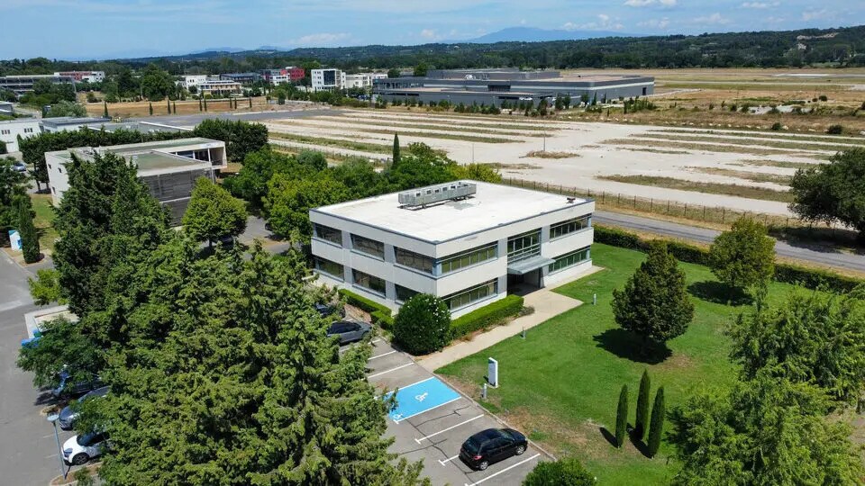 Office in Avignon to rent - Building Photo - Image 1 of 8