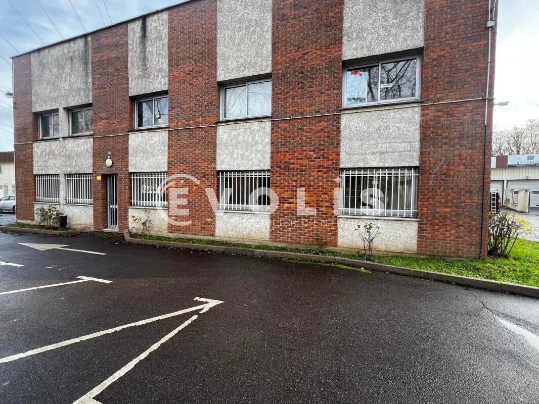 Office in Lisses to rent Building Photo- Image 1 of 9