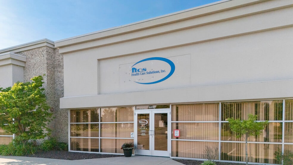 4520 Linden Creek Pky, Flint, MI to rent - Building Photo - Image 2 of 7