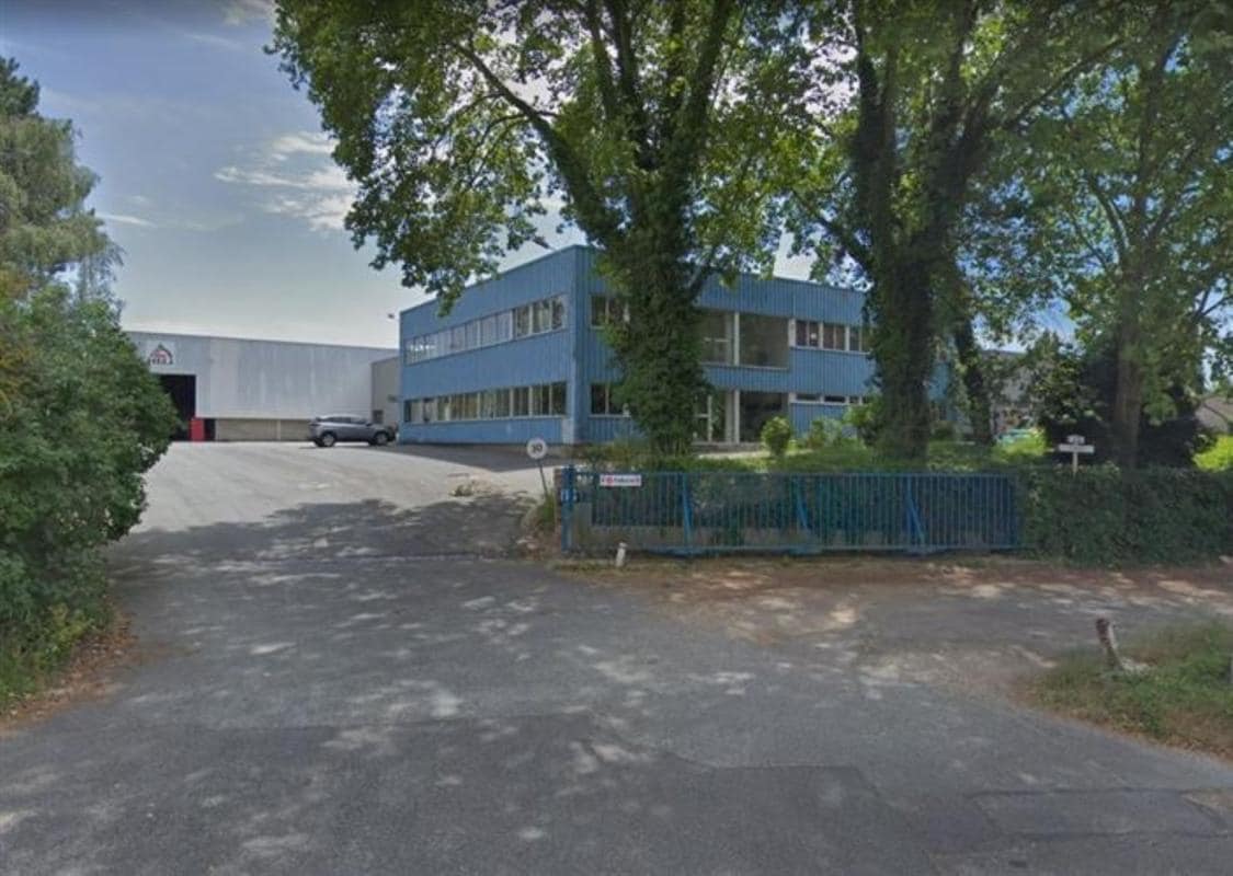 22 Avenue Du Château, SAINT-OUEN-L'AUMONE to rent Building Photo- Image 1 of 10