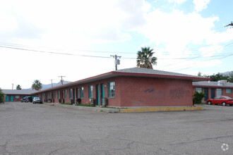 8735 Dyer St, El Paso, TX for sale Primary Photo- Image 1 of 1