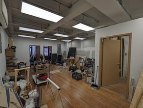 40 W 37th St, New York, NY to rent Interior Photo- Image 2 of 4