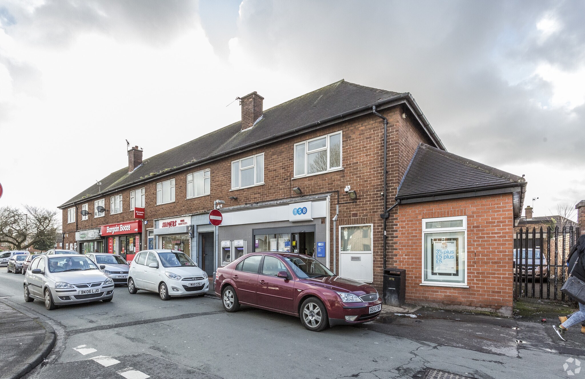 139 Poplars Ave, Warrington WA2 9LW Retail for Rent