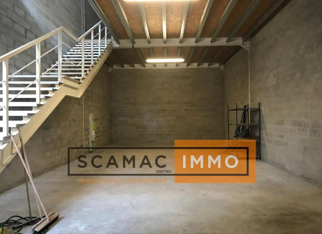 Industrial in Romainville to rent Building Photo- Image 1 of 5