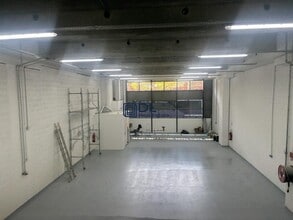 Light Industrial in Pantin for sale Interior Photo- Image 2 of 5