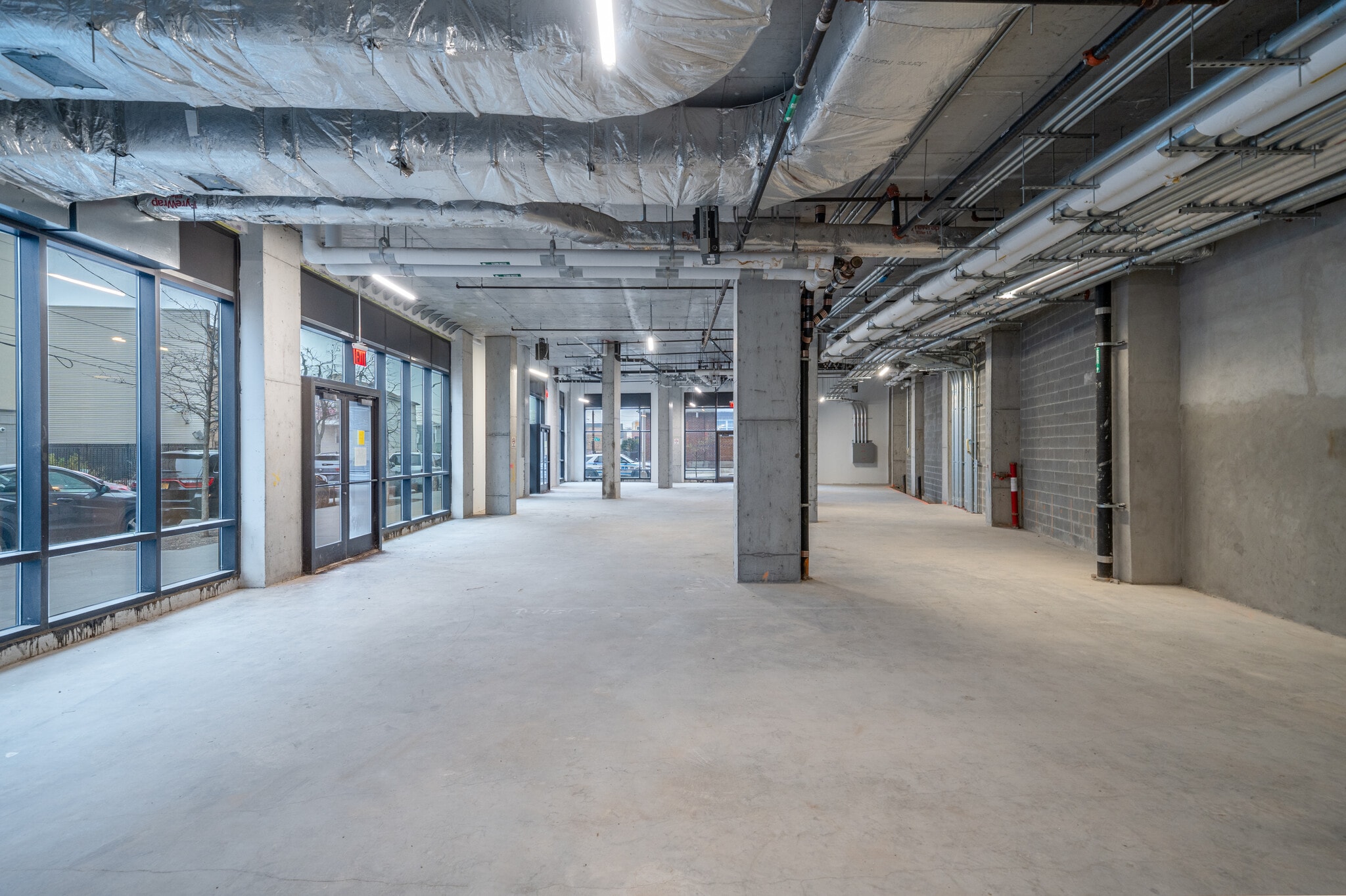 1725 Village Ln, Far Rockaway, NY to rent Interior Photo- Image 1 of 4