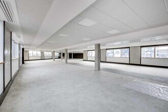 22 Quai Gallieni, Suresnes to rent Interior Photo- Image 2 of 5