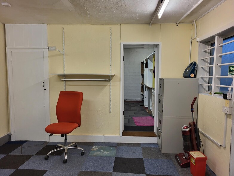 1484-1490 Wimborne Rd, Bournemouth for sale - Building Photo - Image 3 of 7