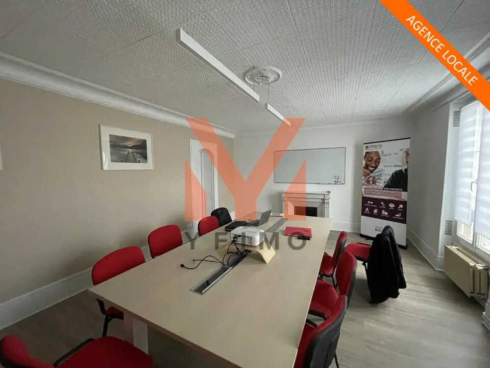 Vente Bureaux 402 m² - Photo 1