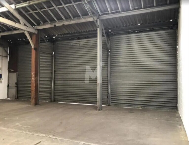 Office in Villeneuve-Saint-Georges to rent - Building Photo - Image 3 of 6