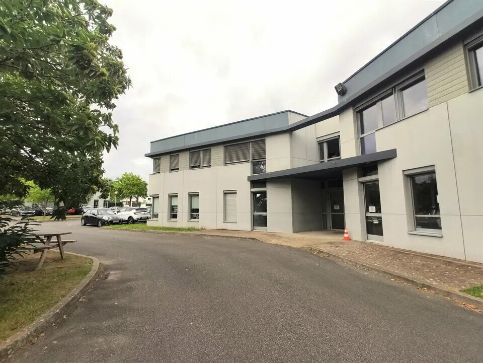 Office in Saint-Herblain to rent Building Photo- Image 1 of 5