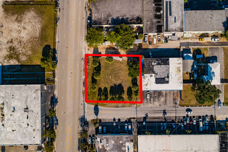 SW 14th Ave, Pompano Beach, FL for sale Primary Photo- Image 1 of 1