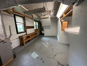 2 Schoolhouse Rd, Pine Island, NY for rent Interior Photo- Image 1 of 5