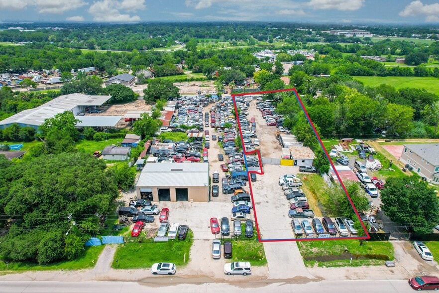 5028 Fuqua Gardens Vw, Houston, TX for sale - Aerial - Image 1 of 8