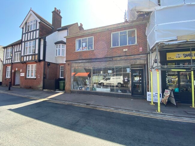 More details for 2 Vaughan Rd, Harpenden - Retail for Sale