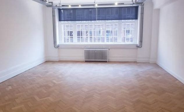 39-40 Albemarle St, London to rent - Interior Photo - Image 3 of 5