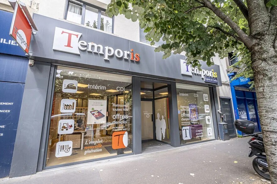 Retail in Montreuil for sale - Primary Photo - Image 1 of 1