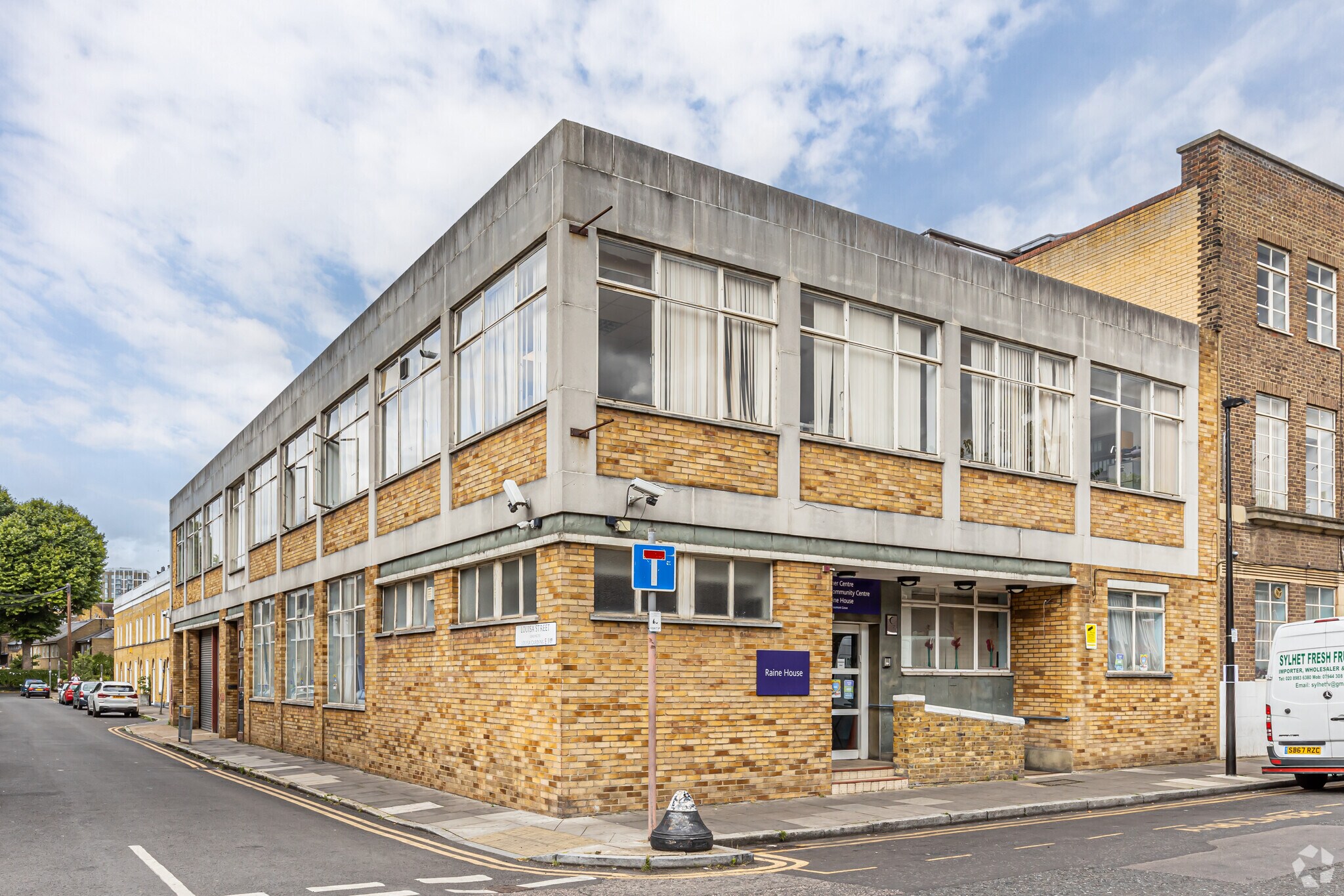 2-12 Beaumont Grv, London for sale Primary Photo- Image 1 of 1