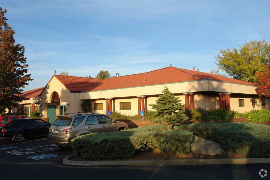 3111 Professional Dr, Auburn, CA for rent - Primary Photo - Image 1 of 5