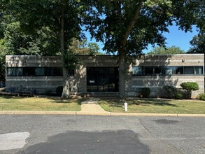 1041 State Route 36, Atlantic Highlands, NJ for rent Building Photo- Image 1 of 11