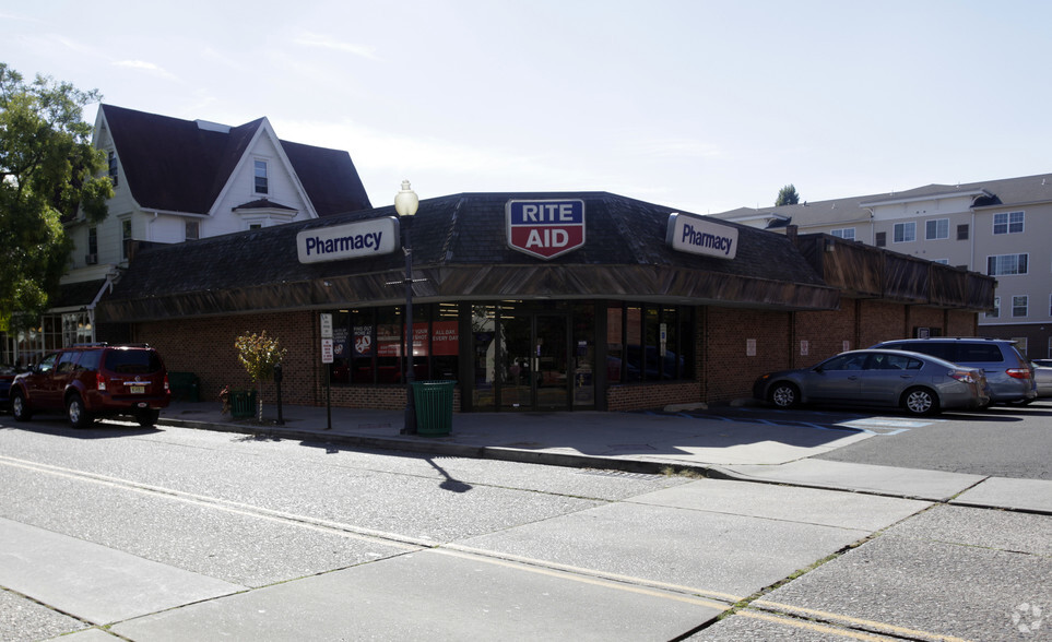 14 S Centre St, Merchantville, NJ for sale - Primary Photo - Image 1 of 1