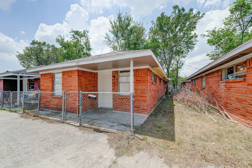 2116 Pannell Street portfolio of 2 properties for sale on LoopNet.co.uk - Building Photo - Image 3 of 61