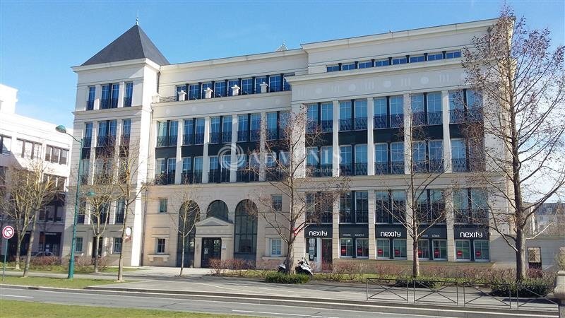 Office in Chessy to rent - Building Photo - Image 3 of 6