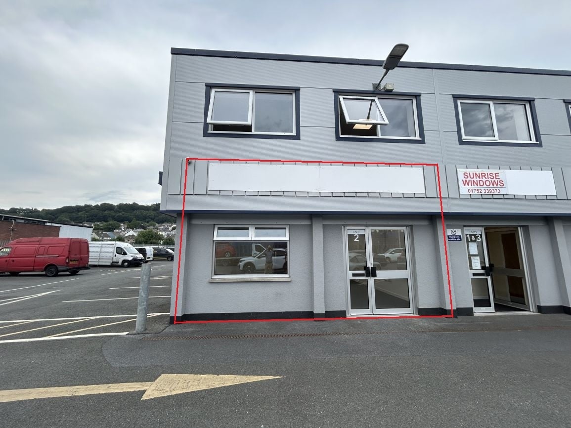 62 Valley Rd, Plymouth to rent Building Photo- Image 1 of 3