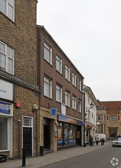 6-8 High St, Ely to rent - Building Photo - Image 2 of 5