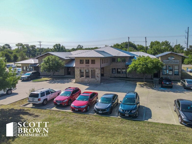 2220 Emery St, Denton, TX to rent - Building Photo - Image 2 of 7