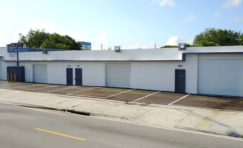 850-856 NW 71st St, Miami, FL for sale - Building Photo - Image 1 of 1