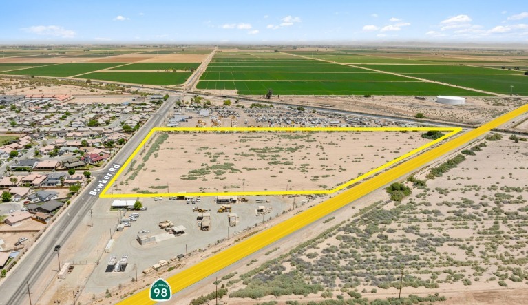 CA Highway 98 & Bowker Rd, Calexico, CA for sale - Primary Photo - Image 1 of 1