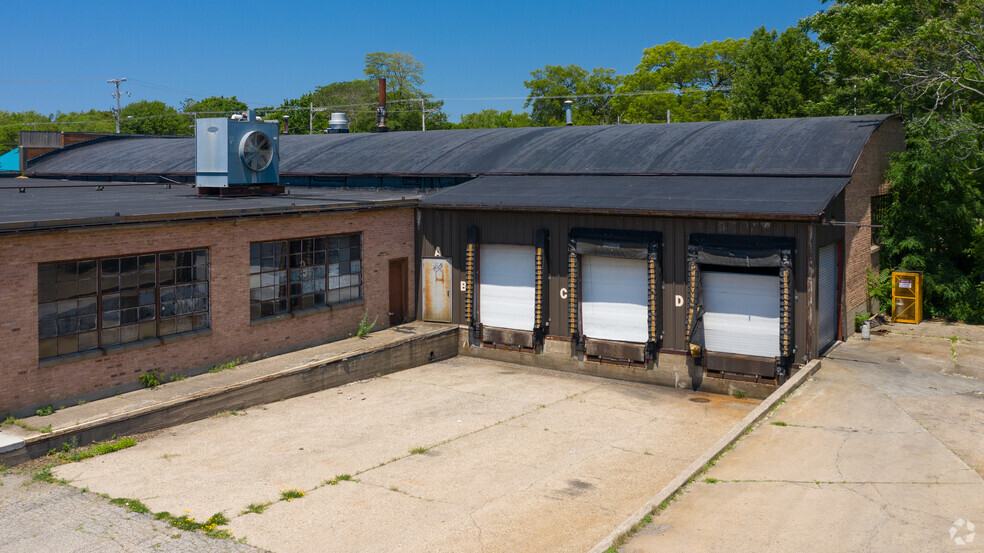 701 W Laketon Ave, Muskegon, MI for rent - Building Photo - Image 3 of 8