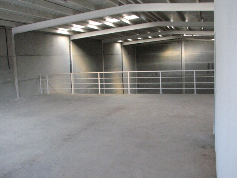 Industrial in San Martín de la Vega, Madrid for sale - Building Photo - Image 2 of 13
