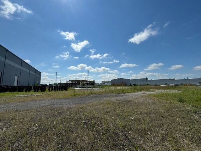 219 Riley Rd, East Chicago, IN for rent - Building Photo - Image 3 of 11