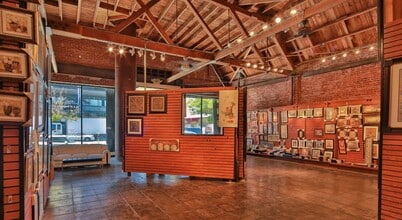 6433 W Sunset Blvd, Hollywood, CA to rent Interior Photo- Image 2 of 5