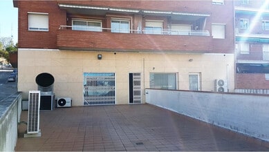 Office / Retail in Granollers, Barcelona to rent Interior Photo- Image 2 of 14