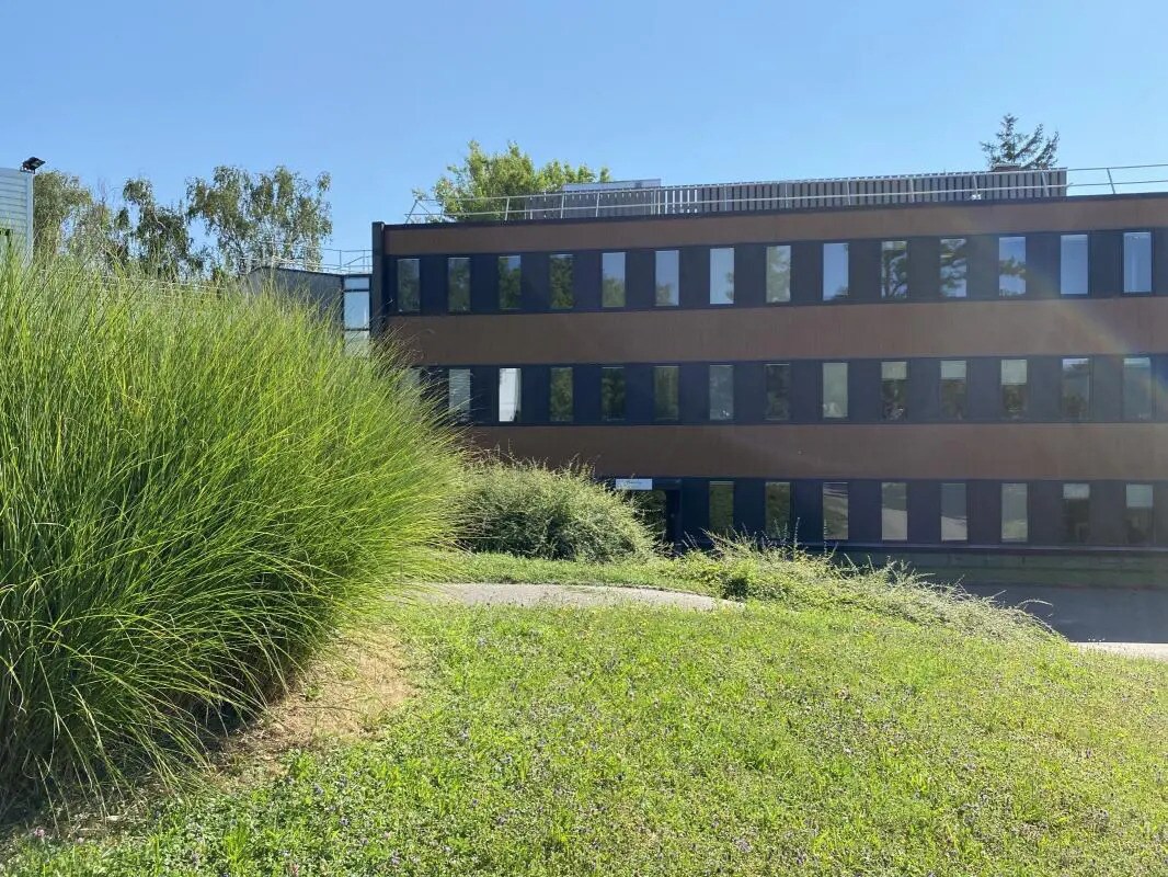 5 Route Du Paisy, Dardilly to rent Building Photo- Image 1 of 11