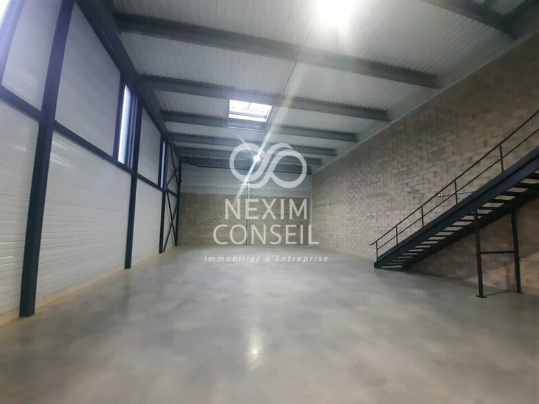 Industrial in Livry-Gargan to rent - Interior Photo - Image 3 of 4