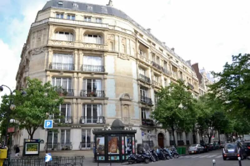 Office in Paris for sale Building Photo- Image 1 of 5