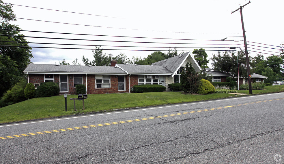 1950 Greenwood Lake Tpke, Hewitt, NJ for sale - Primary Photo - Image 1 of 3