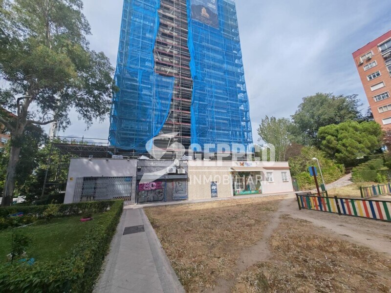 Madrid, MAD 28033 -  -  - Interior Photo - Image 1 of 2