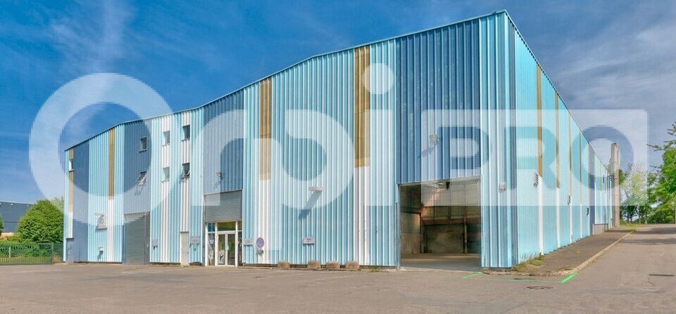 Light Industrial in Chilly-Mazarin to rent - Building Photo - Image 1 of 6