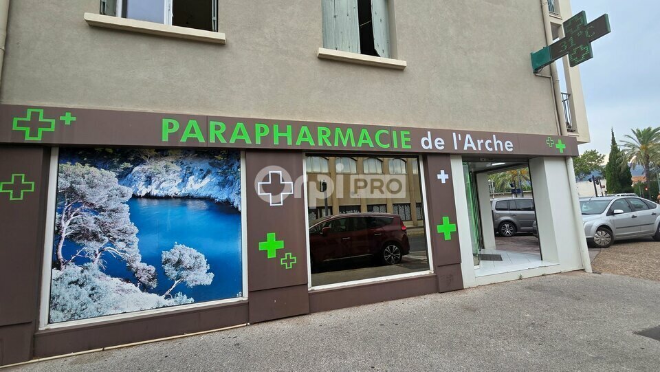 Retail in La Seyne-sur-Mer for sale Building Photo- Image 1 of 6