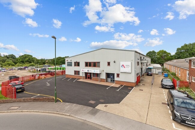 More details for 63 Victoria Rd, Burgess Hill - Industrial for Sale