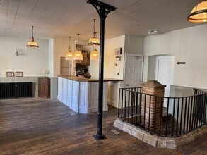 1 North Street, Ilminster to rent Interior Photo- Image 2 of 6