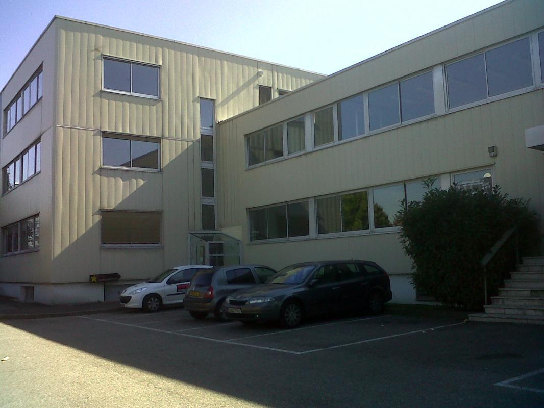 12 Avenue Des Andes, Les Ulis to rent Building Photo- Image 1 of 11