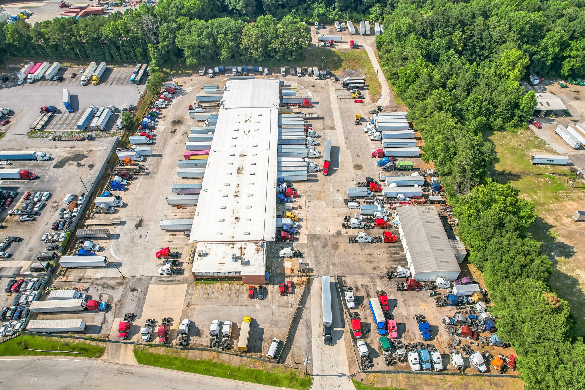 1000 S River Industrial Blvd S, Atlanta, GA to rent Building Photo- Image 1 of 5