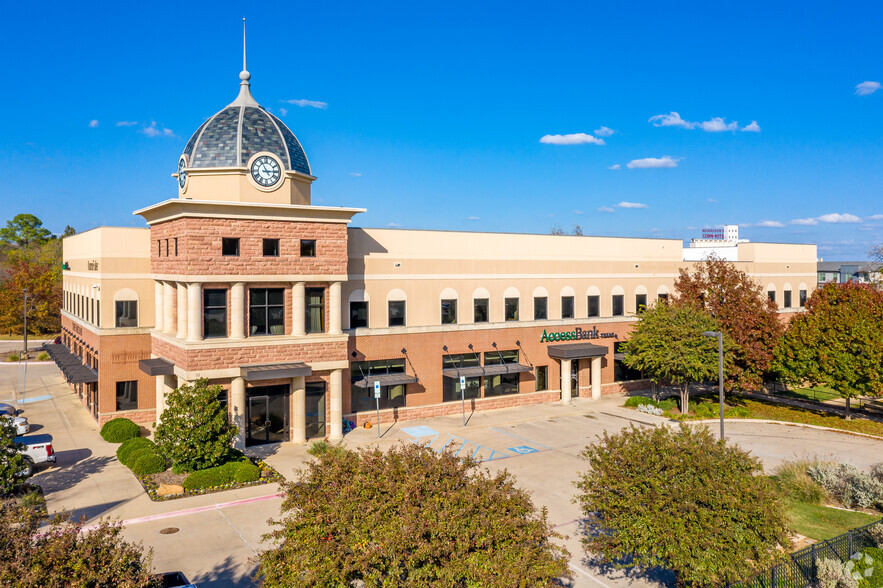 300-320 Eagle Dr, Denton, TX for rent - Building Photo - Image 1 of 6